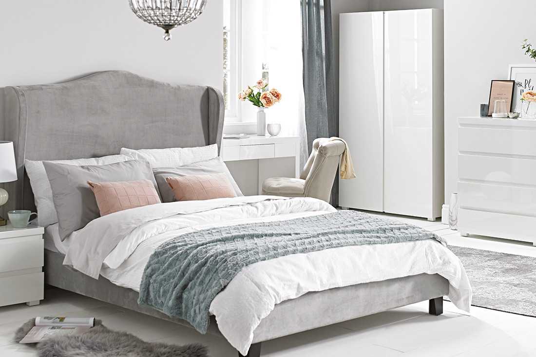 Chateaux 4.6 Double Bed Silver